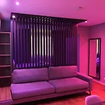 Earth, Comfy Near Center W Garden 1gbwifi דירה טיראנה